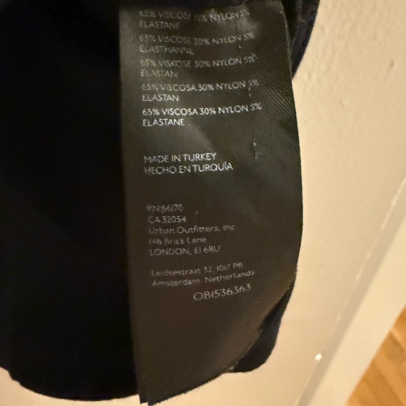 Maeve Black Vest - Picture 3 of 4